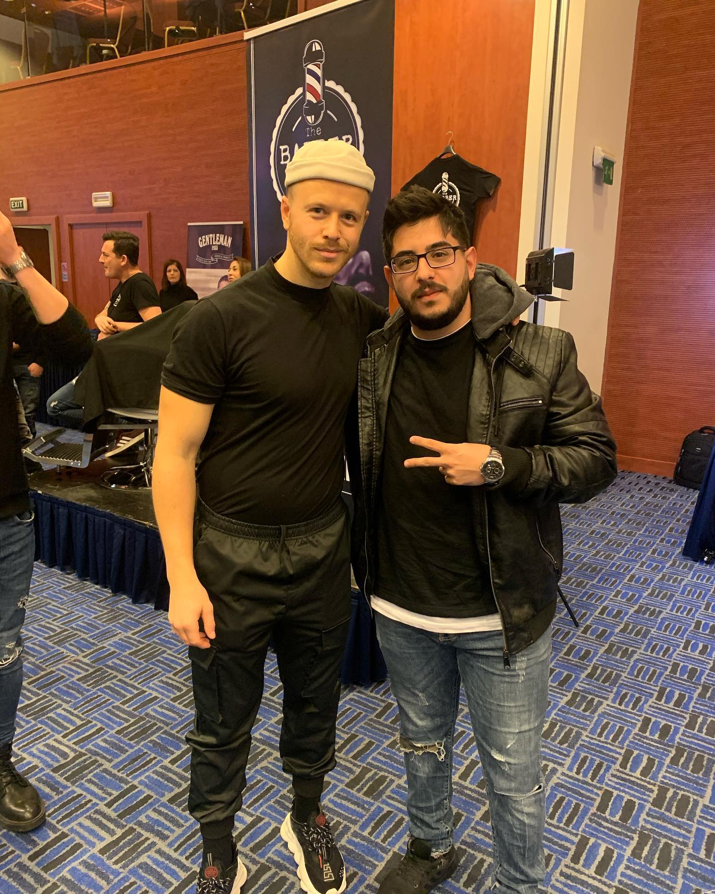 Ο Μάνος με world-class barber trainer σε εκπαιδευτικό σεμινάριο